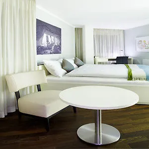 Hotel The Flag