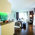 Hotel The Flag