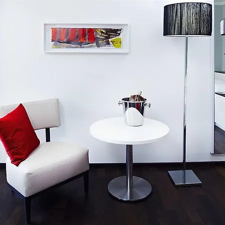 The Flag Hotel 3*