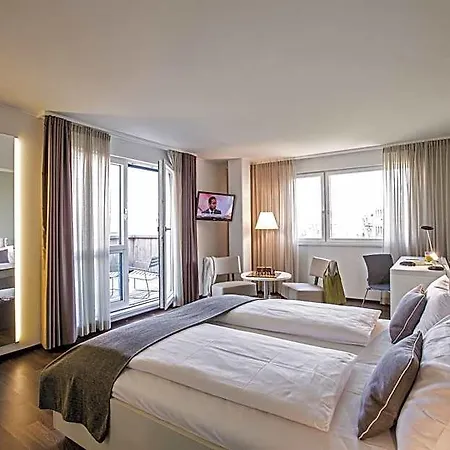 The Flag Hotel 3*