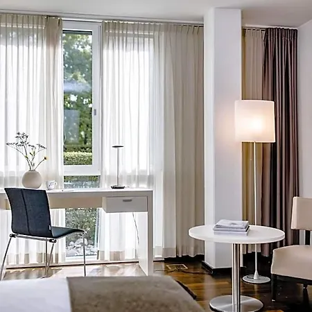 Hotel The Flag