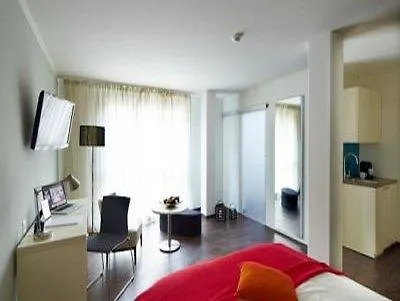 Hotel The Flag 2*