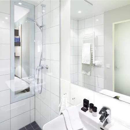 The Flag Hotel 3*