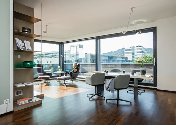 苏黎世旗帜酒店