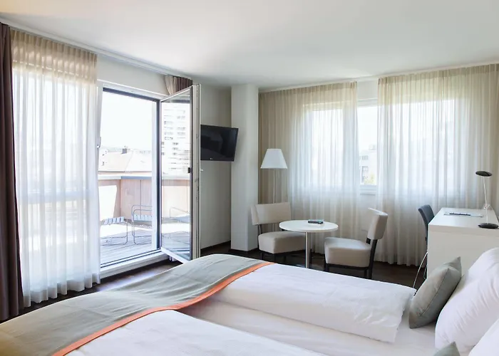 苏黎世旗帜酒店 3*